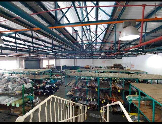 1,878M² WAREHOUSE TO LET IN NEW GERMANY